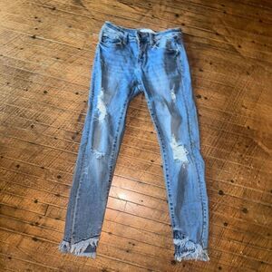Kancan distressed slim tapered stacked hem 5/26 normcore jeans